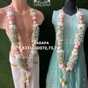 Elegant White and Pink Rose Wedding Garland with Baby’s Breath