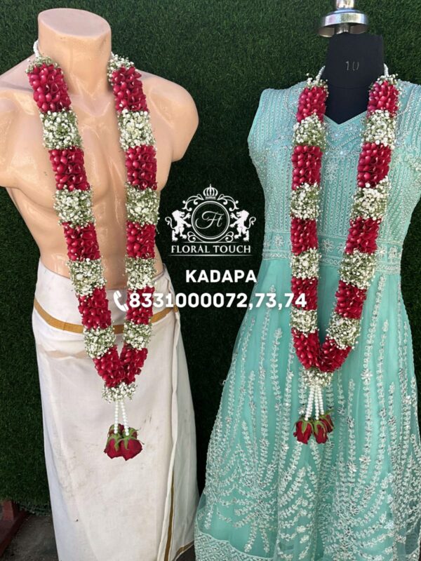 Red and White Floral Wedding Garland with Roses and Baby’s Breath - Image 2