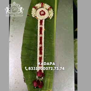 Exquisite Floral Hairpiece for Wedding Bliss