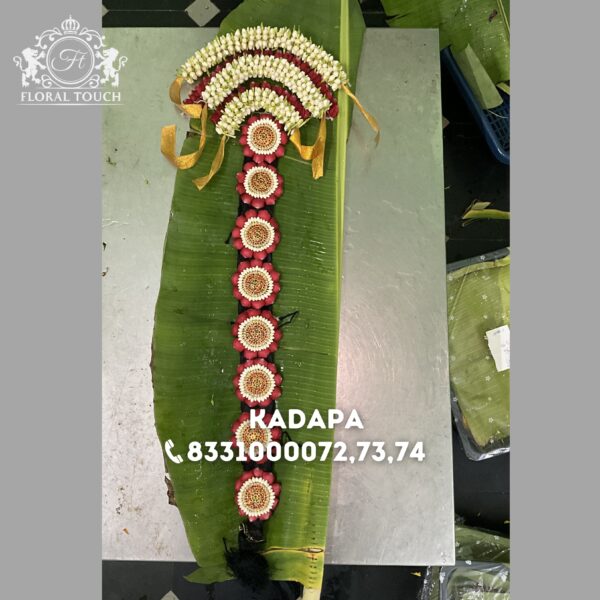 Breathtaking Floral Hairpiece for Your Special Day