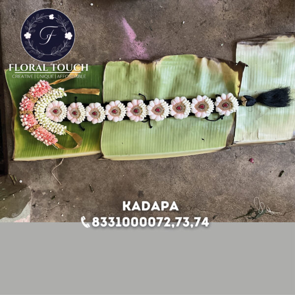 Exquisite Floral Hairpiece for Wedding Bliss - Image 2