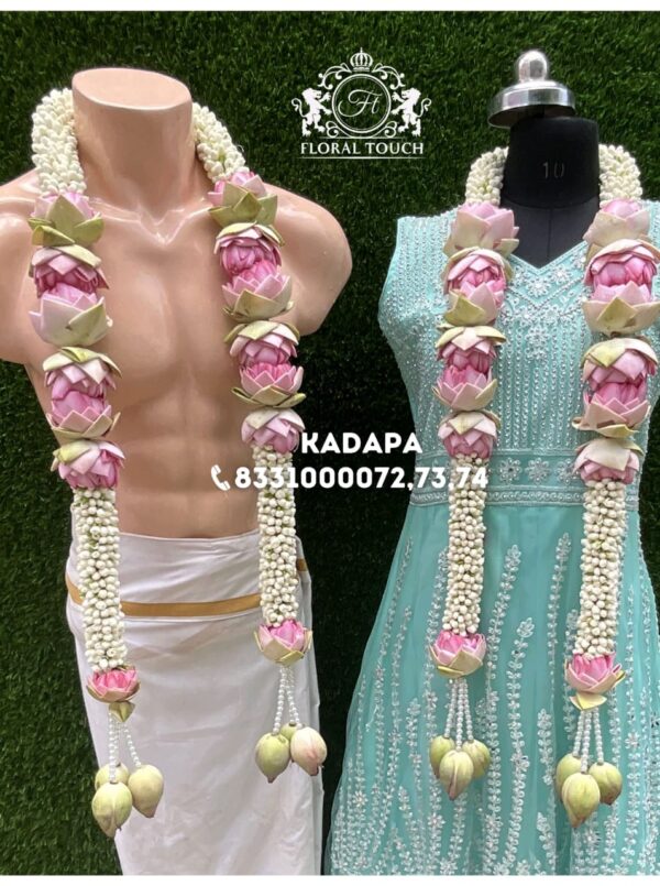 Breathtaking Lotus Garlands for Your Special Day