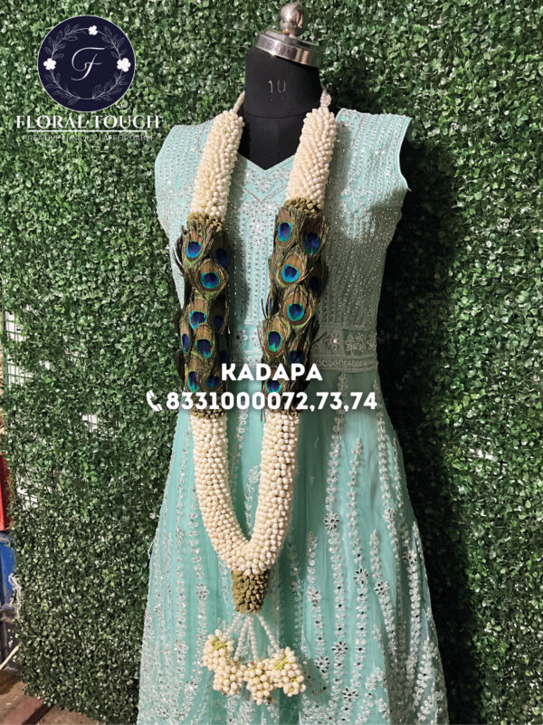 Exotic Floral Garland with a Regal Touch - Image 2