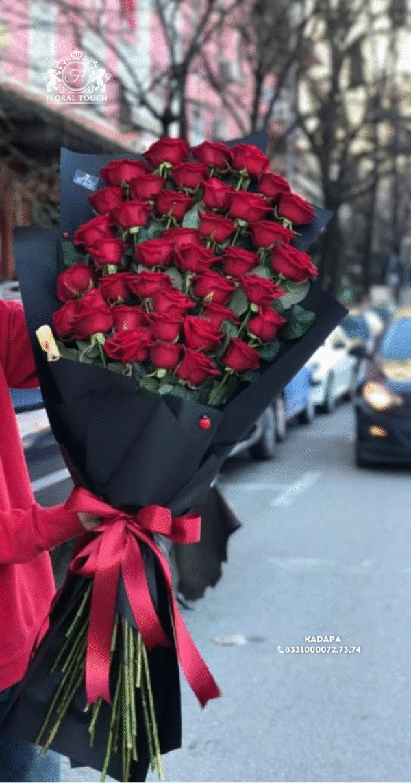 Luxurious Red Rose Bouquet Wrapped in Elegant Black Paper – Premium Fresh Roses